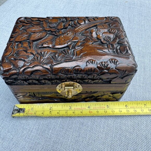 Vintage Carved Wooden Jewelry Trinket Box Floral and Bird Brown Red Lining - Picture 7 of 8